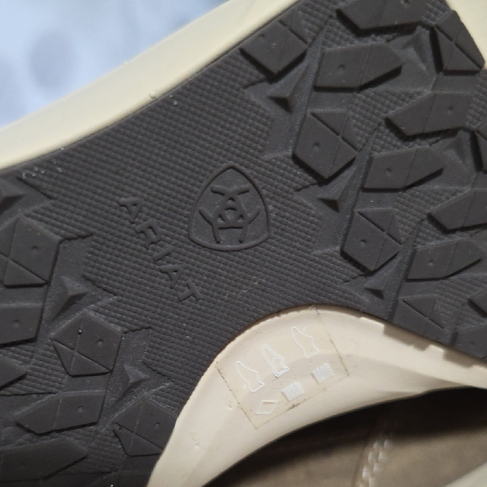 Ariat Women's Fuse Brown and Cream Sneakers with Sporty Comfort - Picture 8 of 11